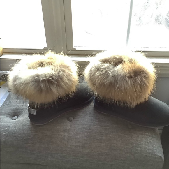 Cloud Nine lined black suede leather fur top boots. - Picture 4 of 4